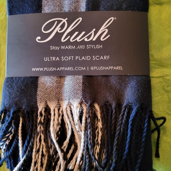 Plush Ultra Soft Plaid Scarf - Picture 1 of 2